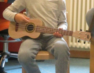 Kindergitarre